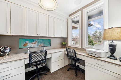 1 Meadow Lane N, Golden Valley, MN 55422