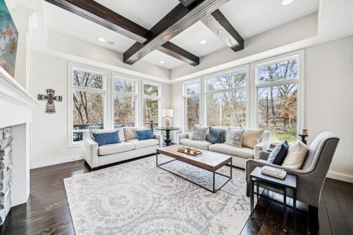 1 Meadow Lane N, Golden Valley, MN 55422