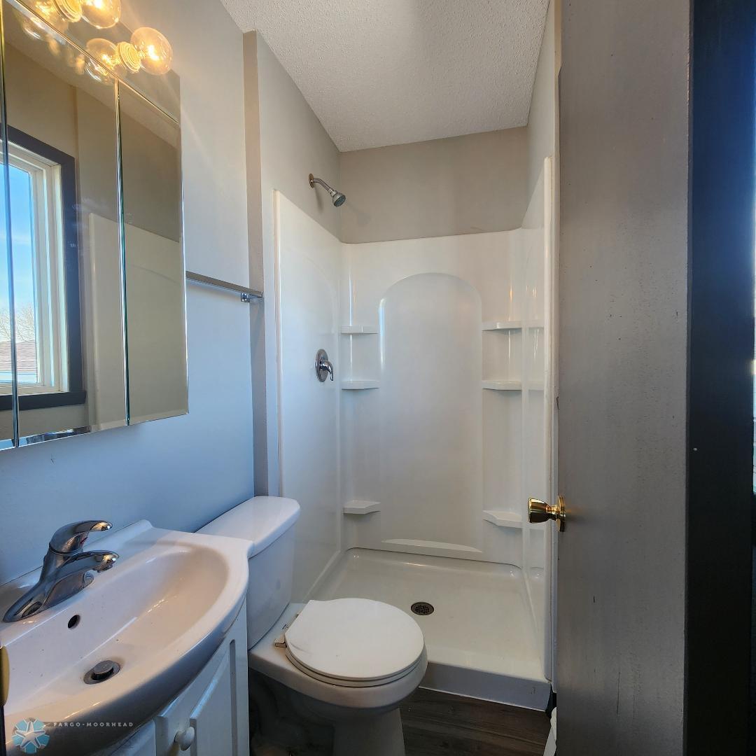 Unit 1 - Primary Bathroom.jpg
