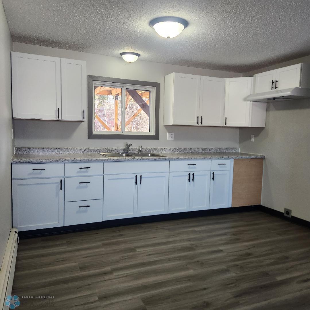 Unit 2 - Kitchen 2.jpg