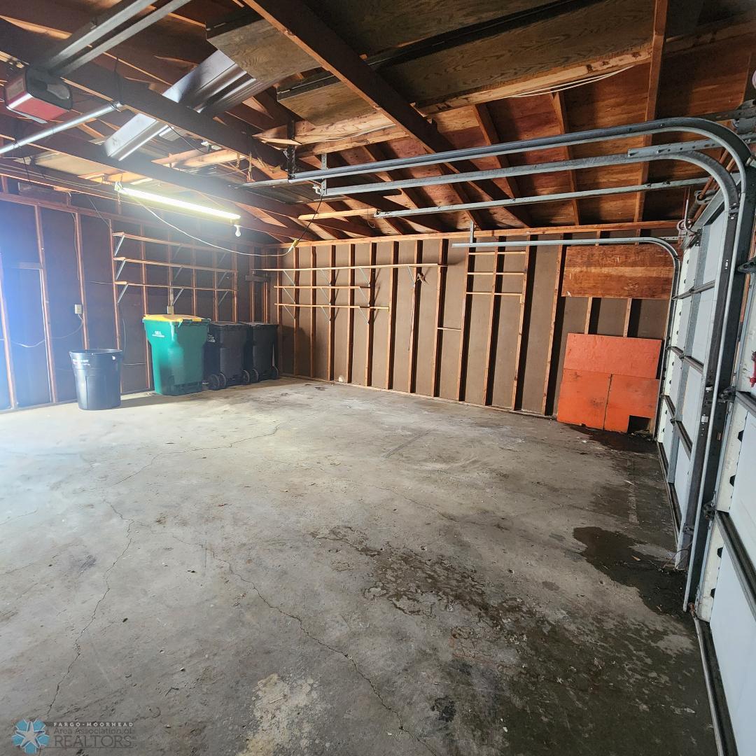 Garage 3.jpg