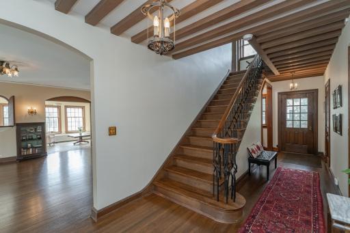 925 6th Street SW, Rochester, MN 55902