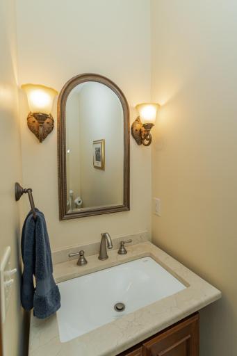 925 6th Street SW, Rochester, MN 55902