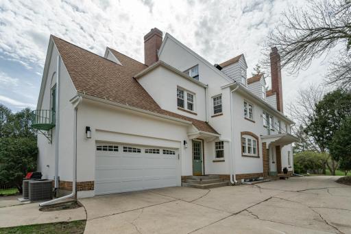 925 6th Street SW, Rochester, MN 55902
