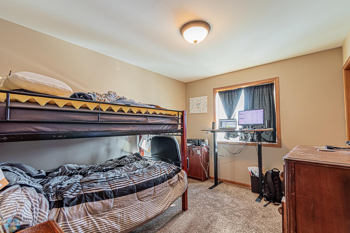 3033 Ridge Dr, West Fargo, ND 58078, USA-10.jpg