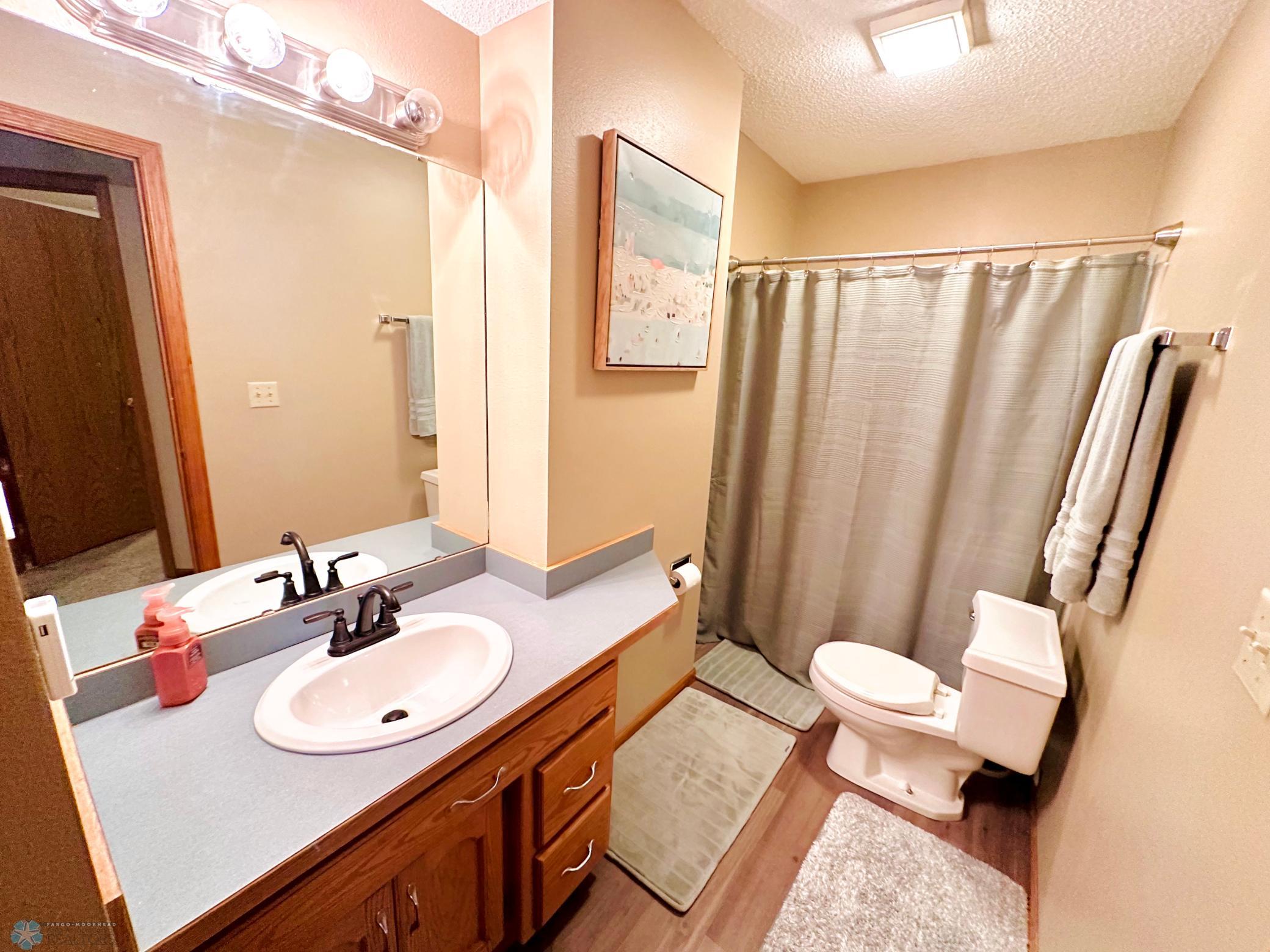 18. Lower Bath.jpeg