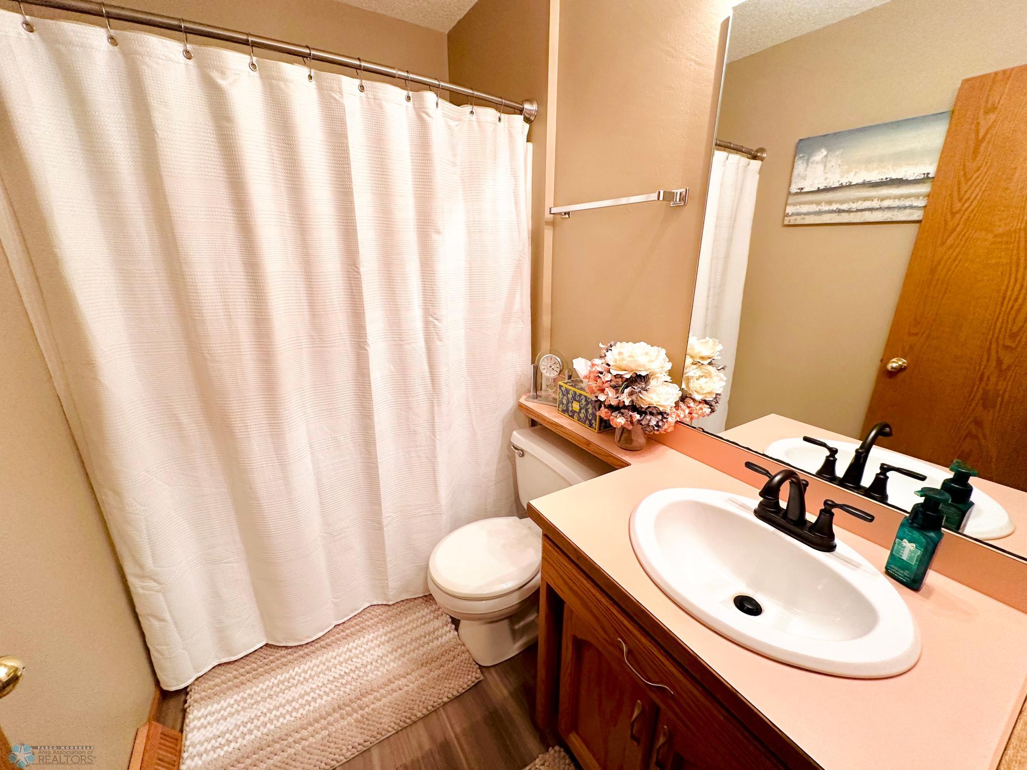 14. Upper Bath.jpeg