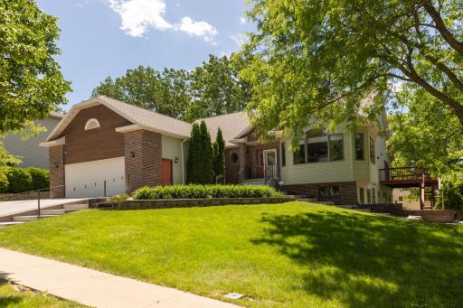 1006 Baird Lane NE, Rochester, MN 55906