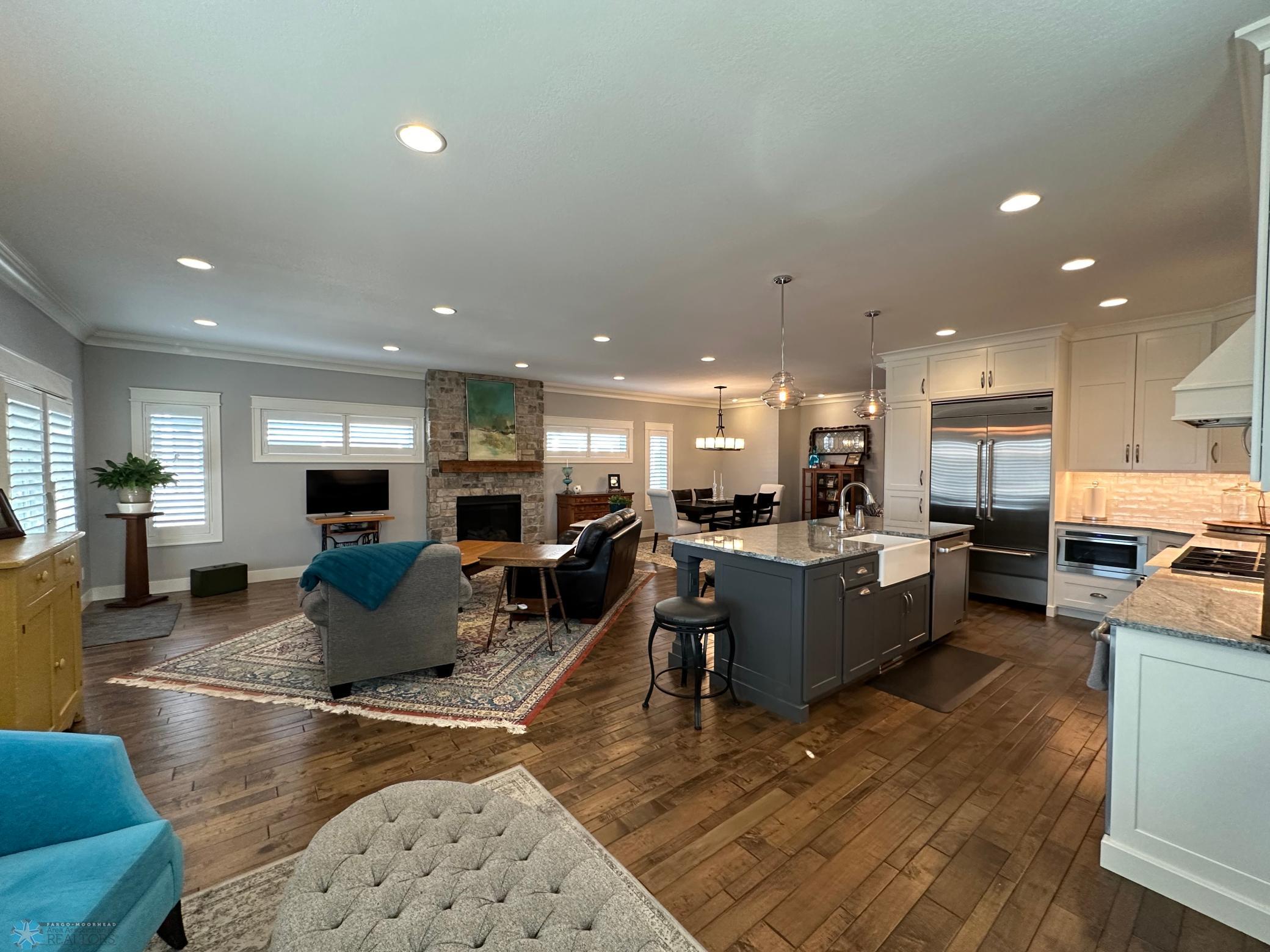 Open Floor Plan/Wow Spacious!