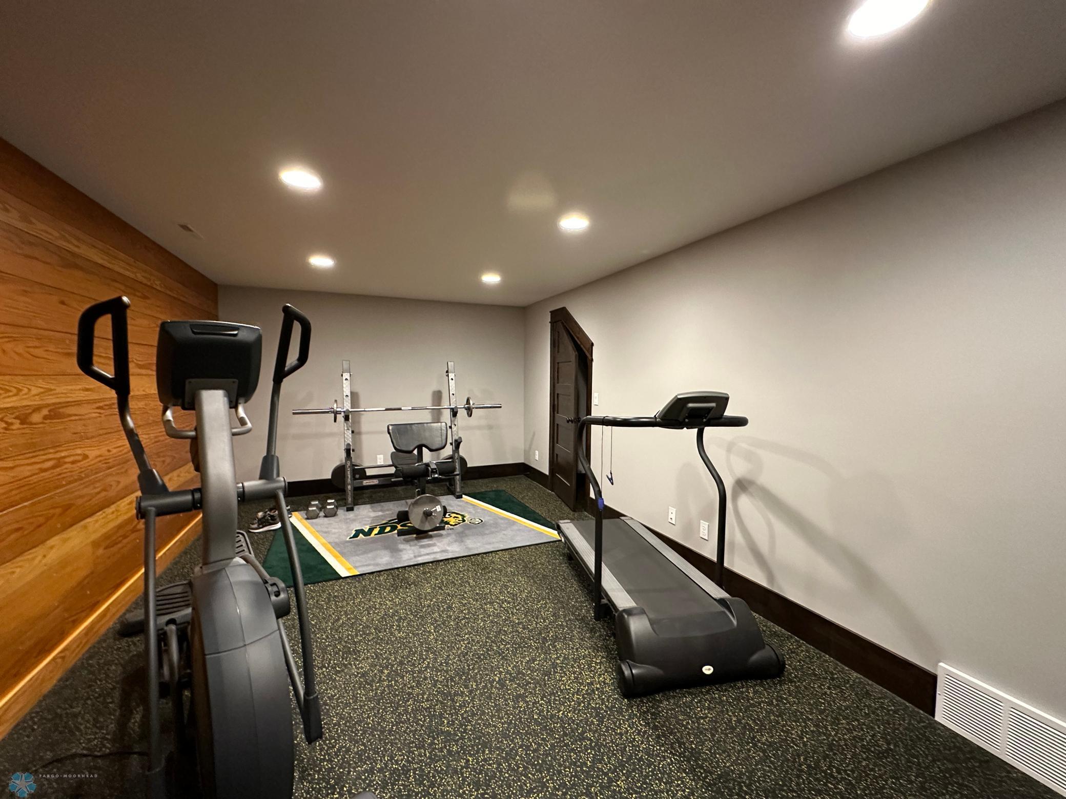 Bedroom 6/Workout Room