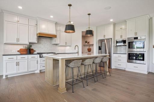 4325 Hillside Drive, Medina, MN 55340