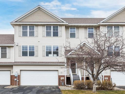 20633 Hampshire Way, Lakeville, MN 55044