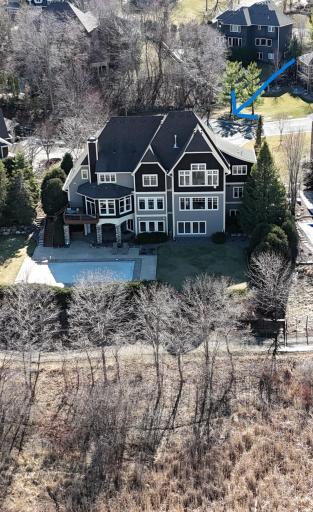 1760 Lucy Ridge Court, Chanhassen, MN 55317