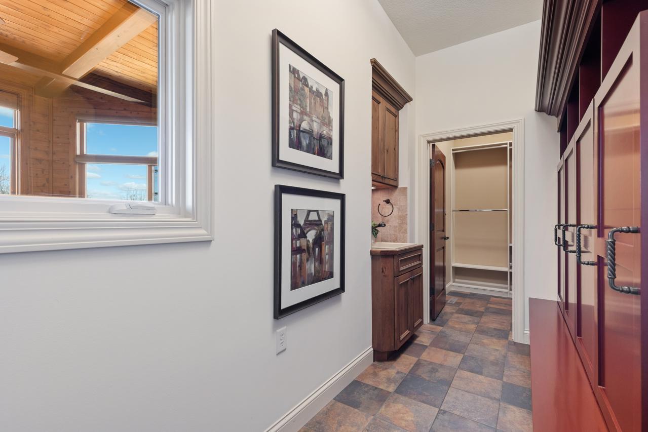 Mud room