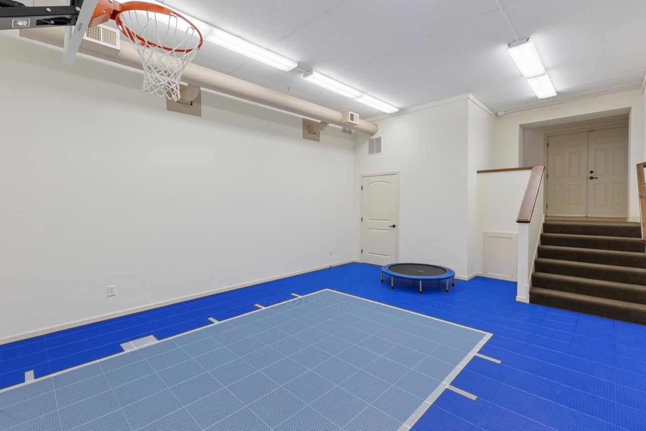 Sport court
