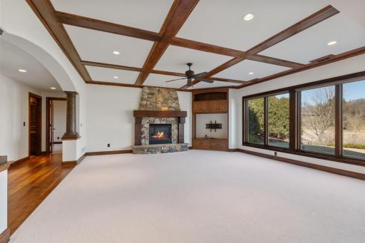 1760 Lucy Ridge Court, Chanhassen, MN 55317