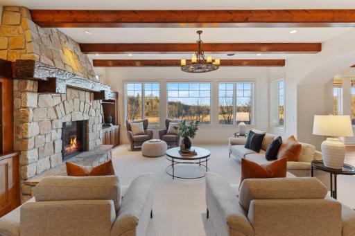 1760 Lucy Ridge Court, Chanhassen, MN 55317