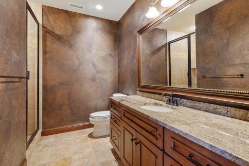1760 Lucy Ridge Court, Chanhassen, MN 55317