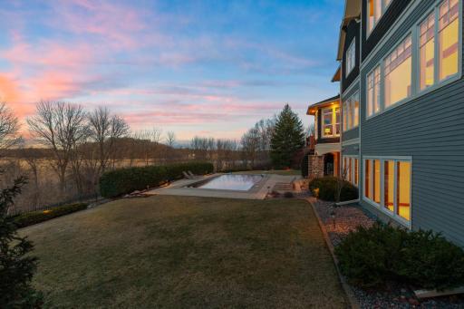 1760 Lucy Ridge Court, Chanhassen, MN 55317