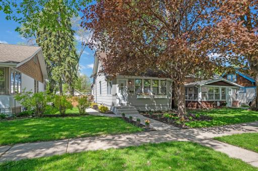 383 Saratoga Street S, Saint Paul, MN 55105