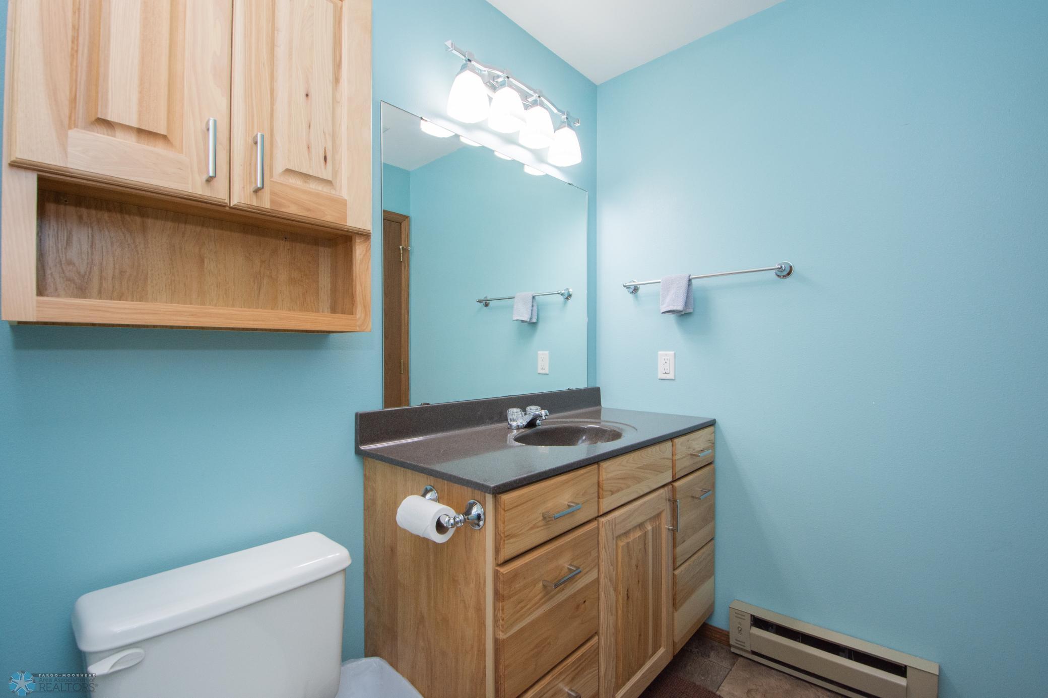 Upper Level Full Bathroom