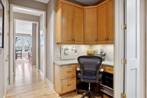 15464 Boulder Pointe Road, Eden Prairie, MN 55347