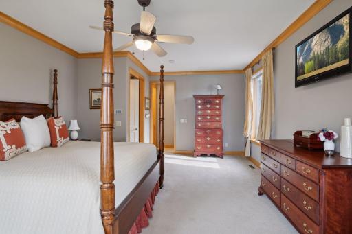 15464 Boulder Pointe Road, Eden Prairie, MN 55347