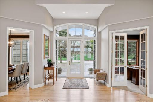 15464 Boulder Pointe Road, Eden Prairie, MN 55347