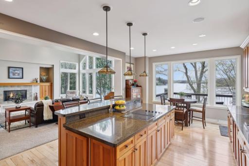 15464 Boulder Pointe Road, Eden Prairie, MN 55347