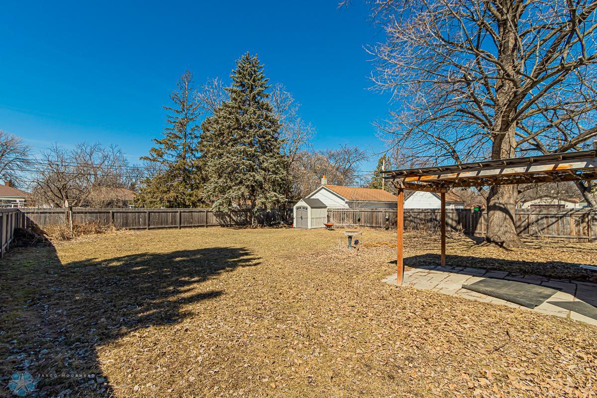 1809 7th St S, Moorhead, MN 56560-24.jpg