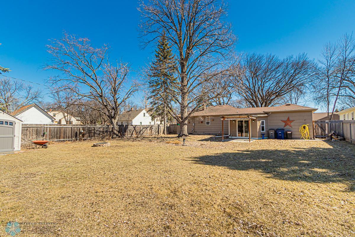 1809 7th St S, Moorhead, MN 56560-25.jpg