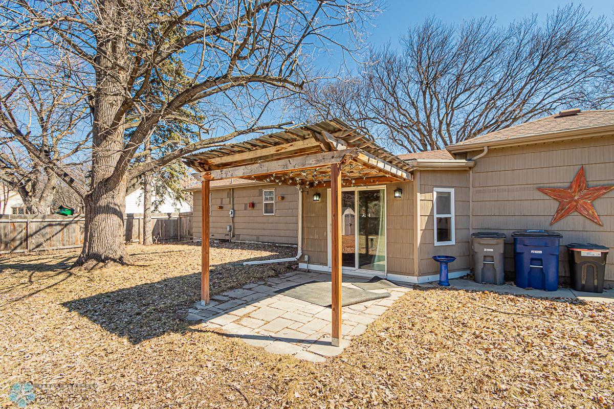 1809 7th St S, Moorhead, MN 56560-27.jpg