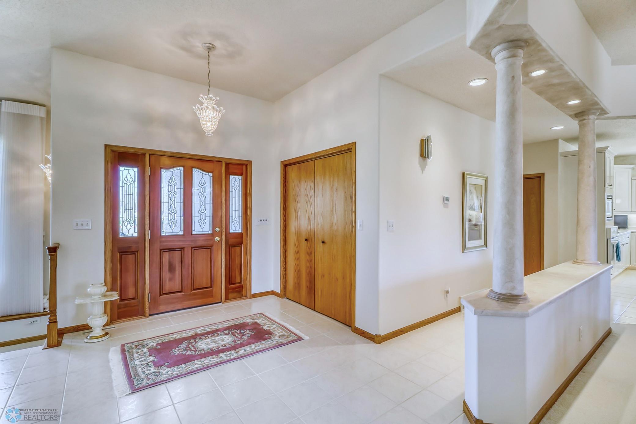 Front entry with vaulted ceilings