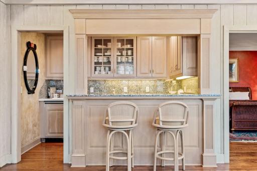 5004 Oak Bend Lane, Edina, MN 55436