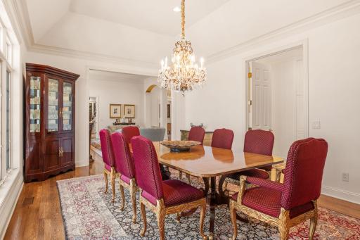 5004 Oak Bend Lane, Edina, MN 55436