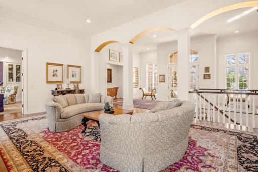 5004 Oak Bend Lane, Edina, MN 55436