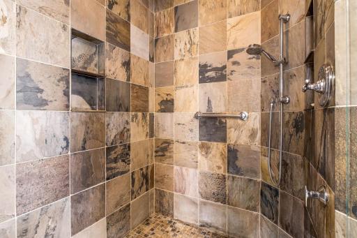 5004 Oak Bend Lane, Edina, MN 55436