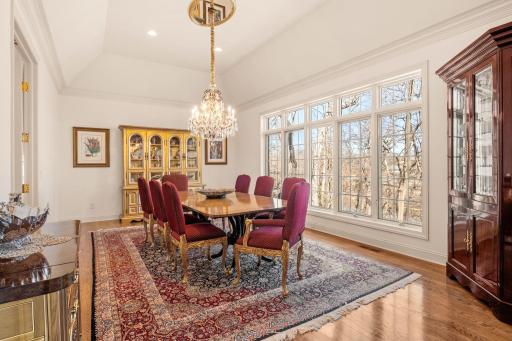 5004 Oak Bend Lane, Edina, MN 55436