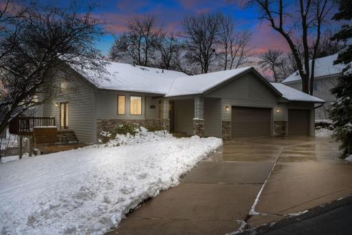 541 Indian Hill Road, Chanhassen, MN 55317