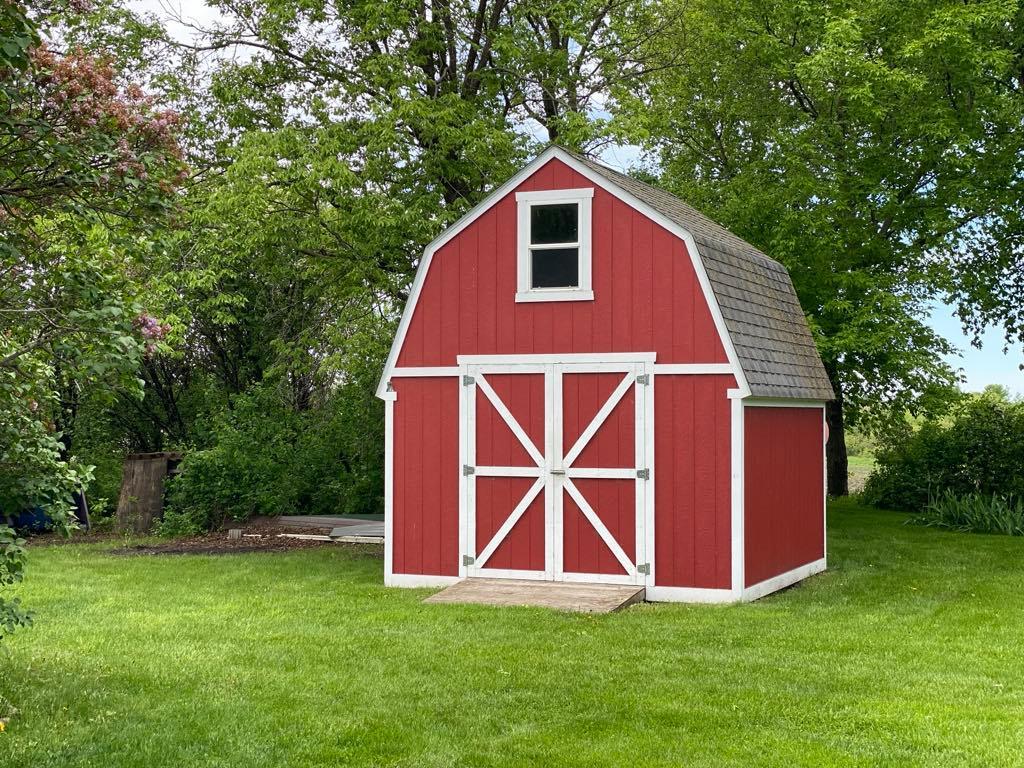 Shed with 2 levels