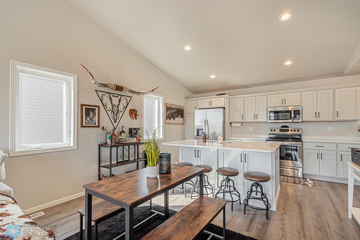 Dining_Room_1.jpg