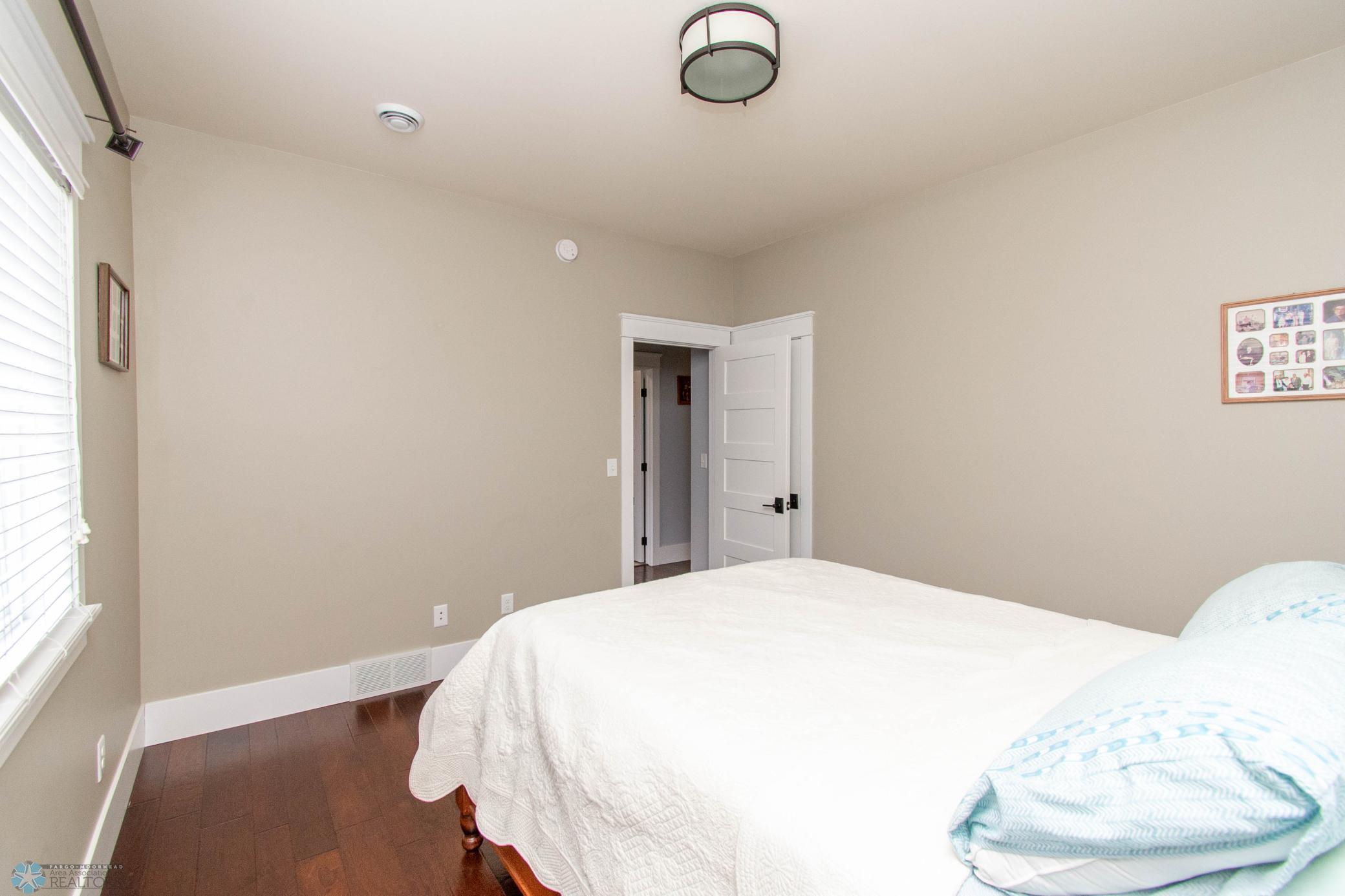 Bedroom 1- Main Floor