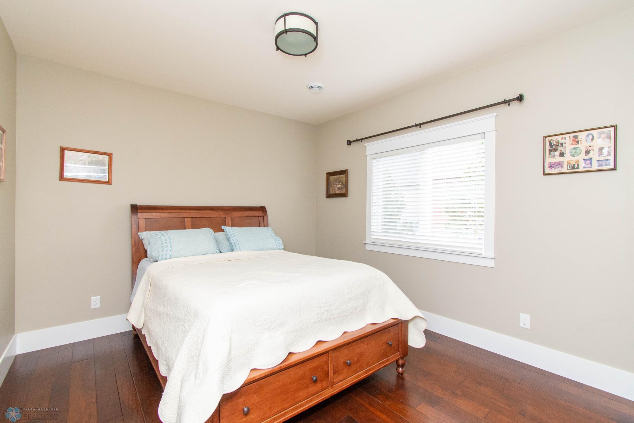 Bedroom 1- Main Floor