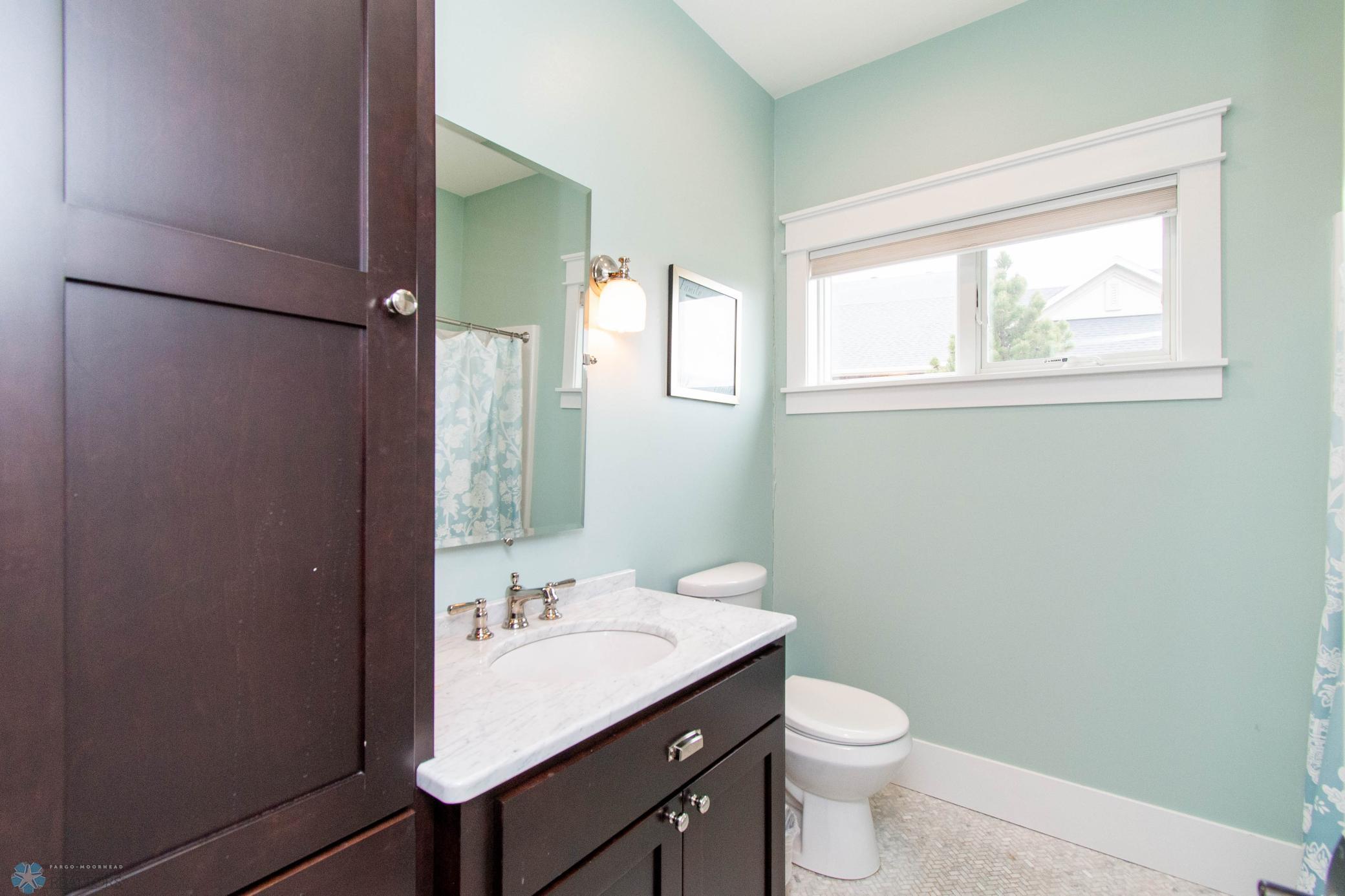 Bathroom 1- Full bath