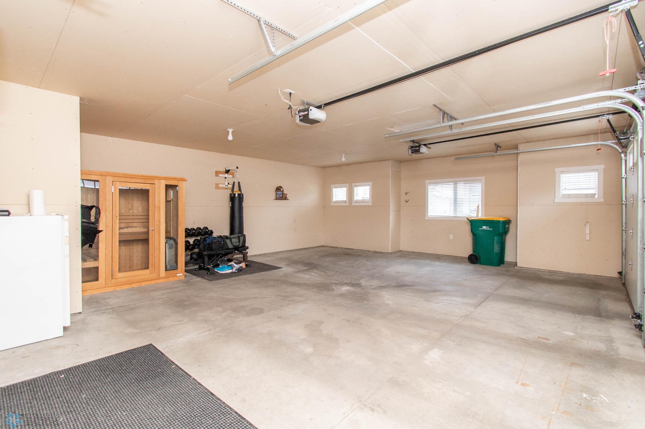 Garage- Sauna Included