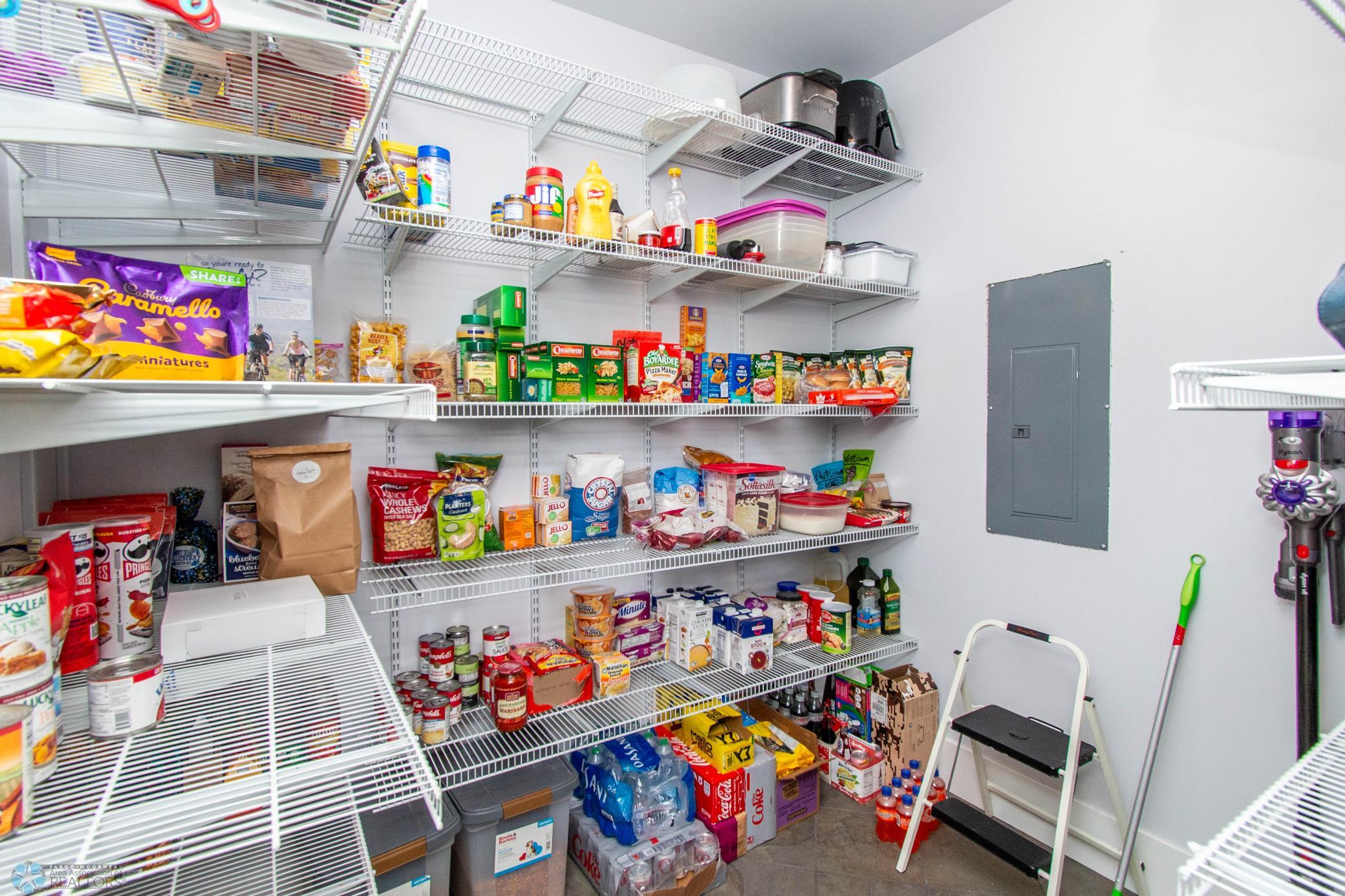Walk-in Pantry