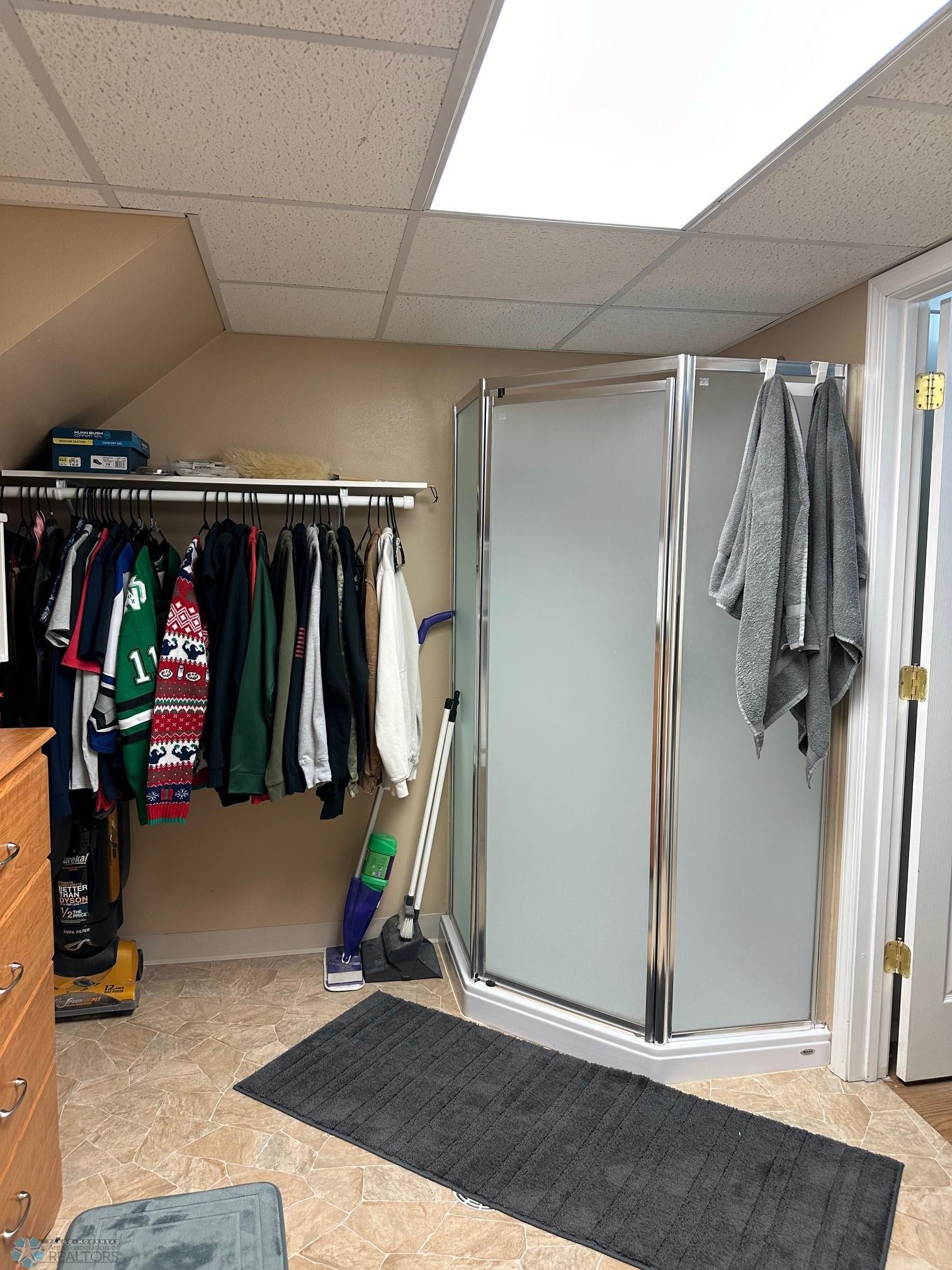 Basement Bathroom 2.jpg