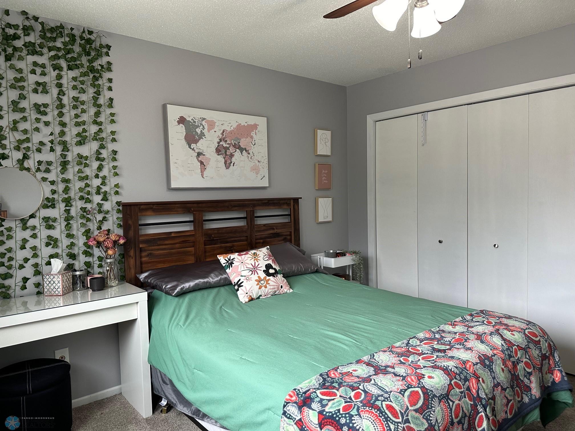 Main Bedroom 2 2.jpg