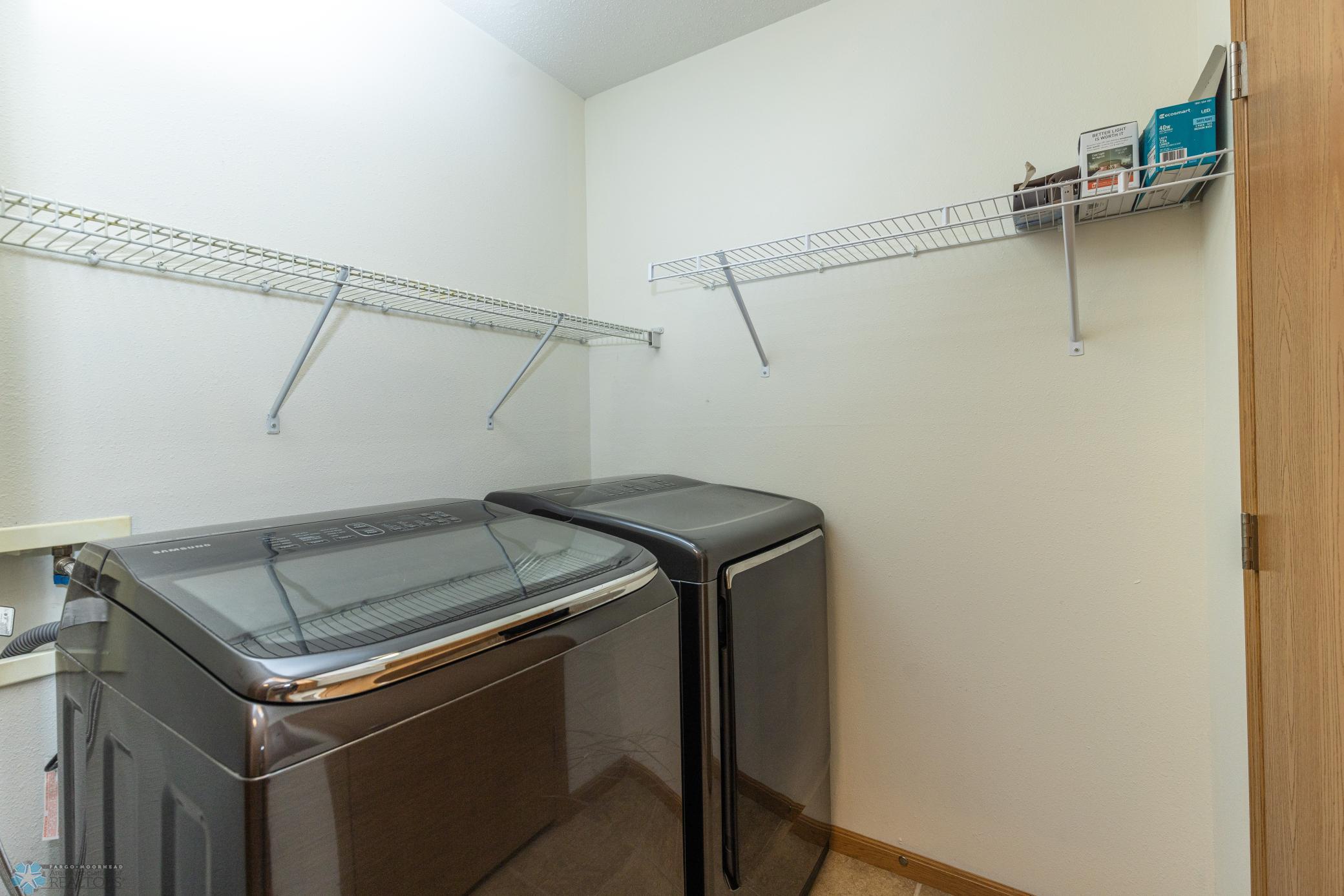 Laundry Room (wash/dry included)