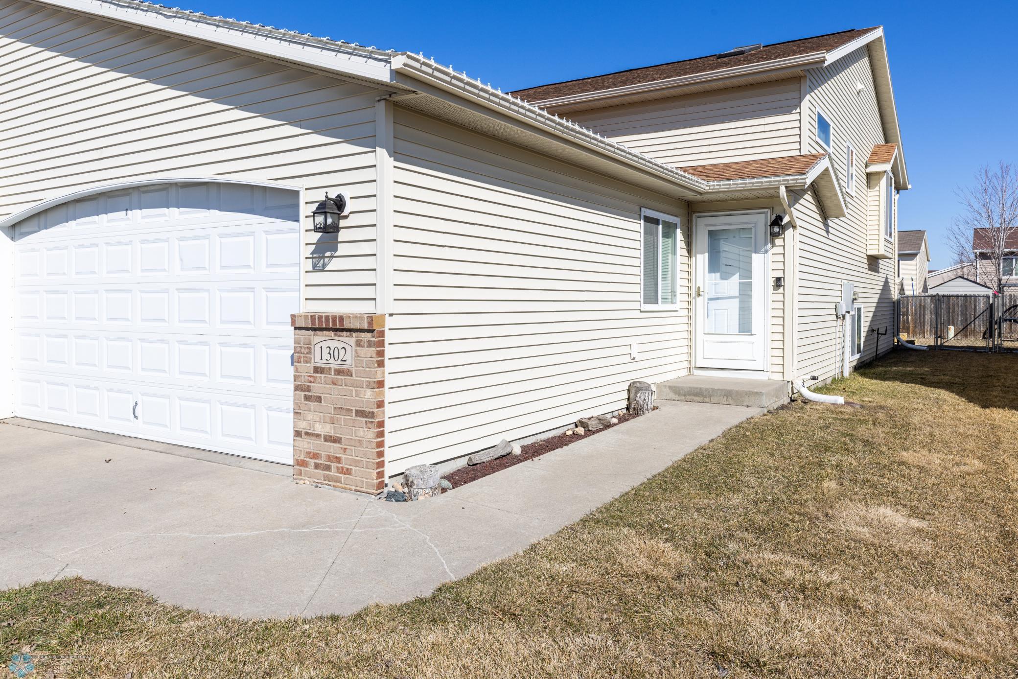 1302 37th Ave S MHD